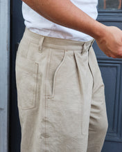 Load image into Gallery viewer, Pleated Trousers - Khaki