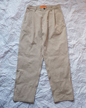 Load image into Gallery viewer, Pleated Trousers - Khaki