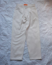 Load image into Gallery viewer, Curved Jeans - Ecru HBT